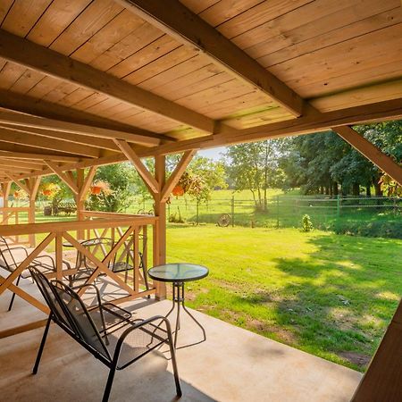 Klášterec nad Ohří Pension U Jezu מראה חיצוני תמונה