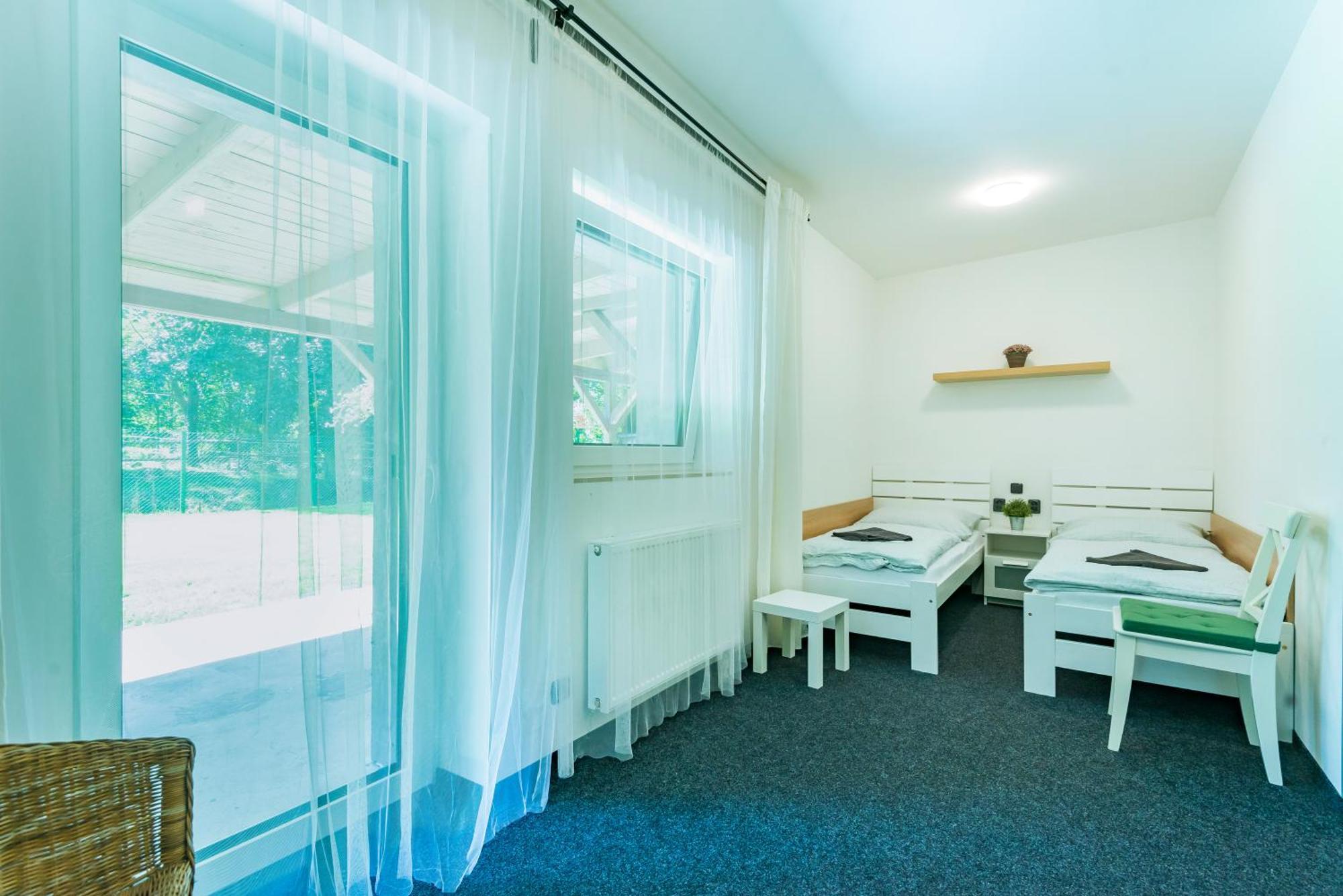 Klášterec nad Ohří Pension U Jezu מראה חיצוני תמונה